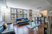 Beautiful 2 Bedroom Fully Furnished Apartment on Harborfront