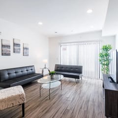 2BR Fully furnished Apartment on Hawthorn Ave Hollywood