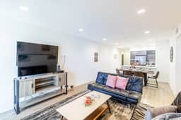 Fully furnished 3 Bedroom Apartment on Poinsettia Place - Image 2