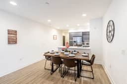 Fully furnished 3 Bedroom Apartment on Poinsettia Place - Image 5