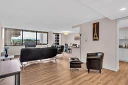 Furnished Apartment in Crystal City near Pentagon - Image 5