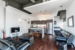 Deluxe Studio in a Glass Walled Building in Hollywood - Amazing View of City - Image 2