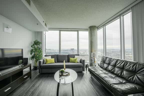 2 Bedroom Fully Furnished Apartment in Baltimore Downtown - Image 1