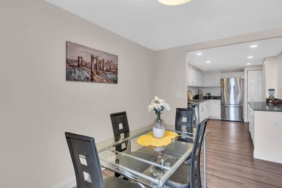Furnished Apartment in Crystal City near Pentagon - Image 4